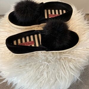 Betsy Johnson Size 7.5 shoes